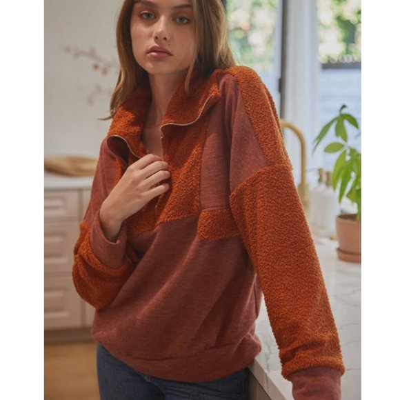 47873 Contrasting Half Zip Top - Picture 2 of 5